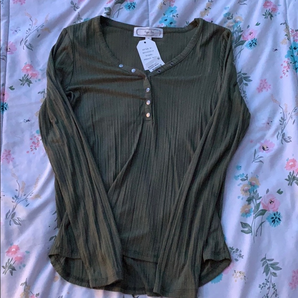 Long sleeve top